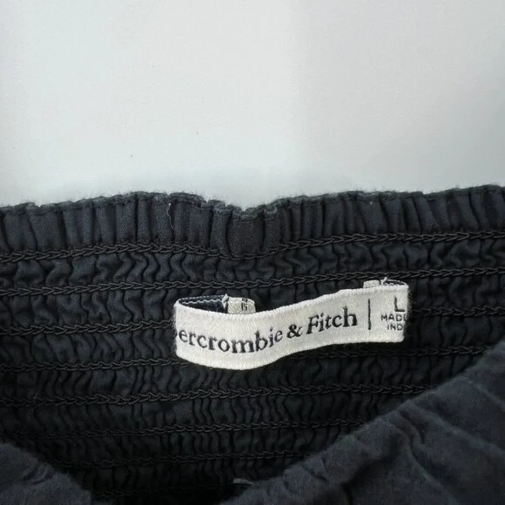 Abercrombie & Fitch‎ cropped puff sleeve poet blouse smocked peasant top black L